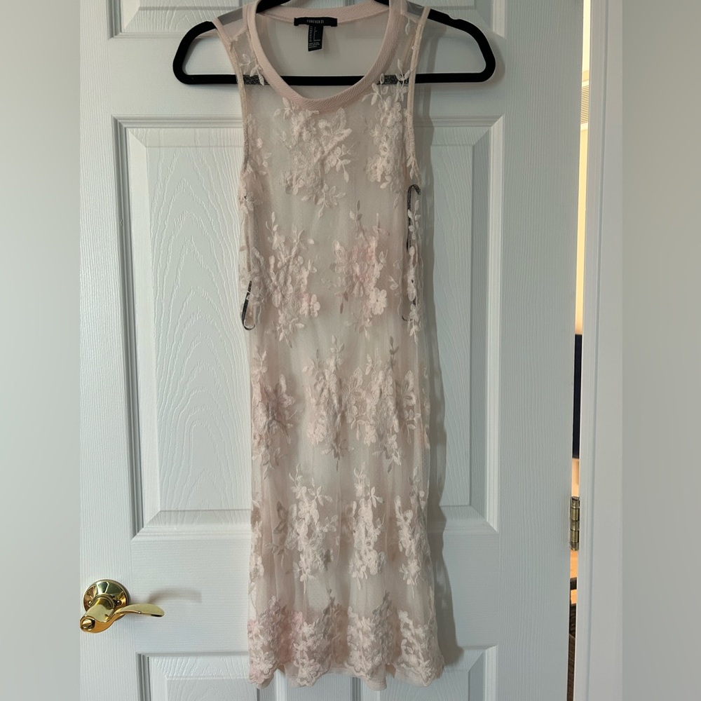 Lace dress S forever 21
